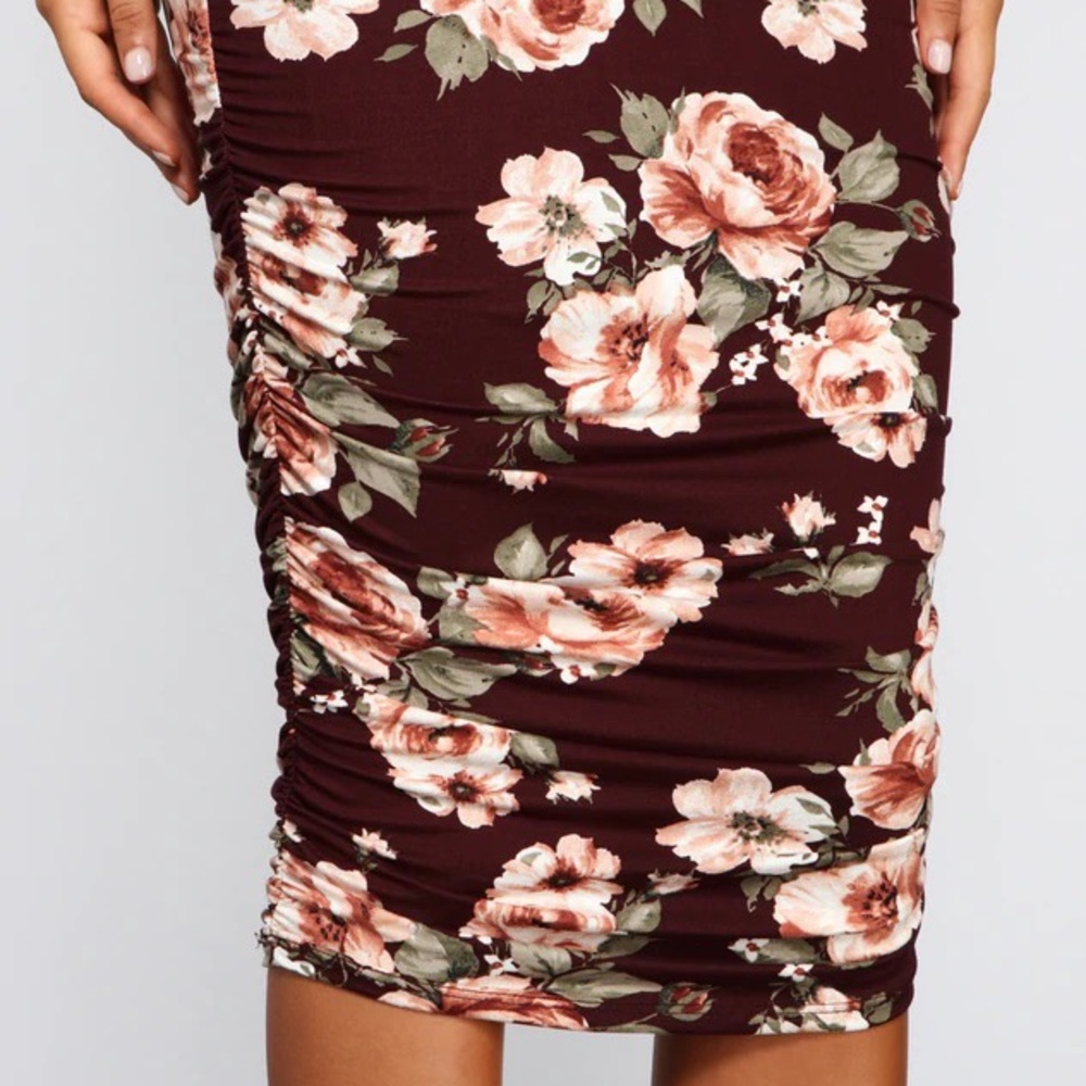 Windsor Floral Lover Bodycon Midi Dress, Size Medium, Maroon - Picture 8 of 8